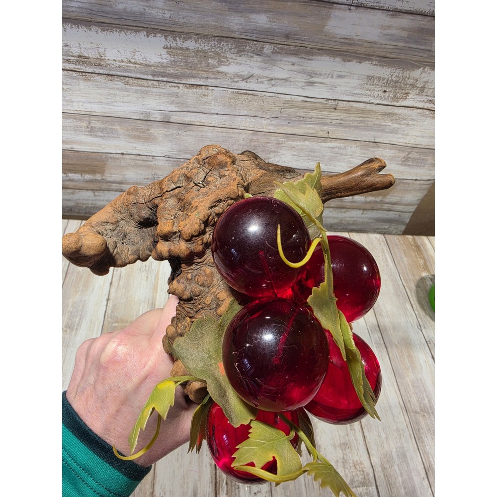 Vintage Mid‎ Century Lucite Grape Cluster on Natural Driftwood Burl Base Red - Picture 9 of 10